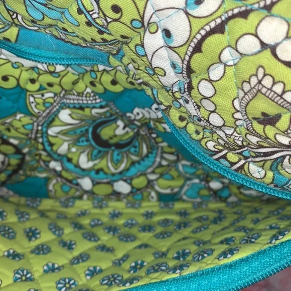 ‼️SOLD‼️ NWOT Vera Bradley On The Go Crossbody Peacock Retired Bag - Picture 7 of 12